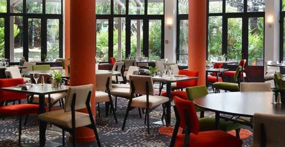 Hotel Oceania Nantes Aeroport Бугене Экстерьер фото