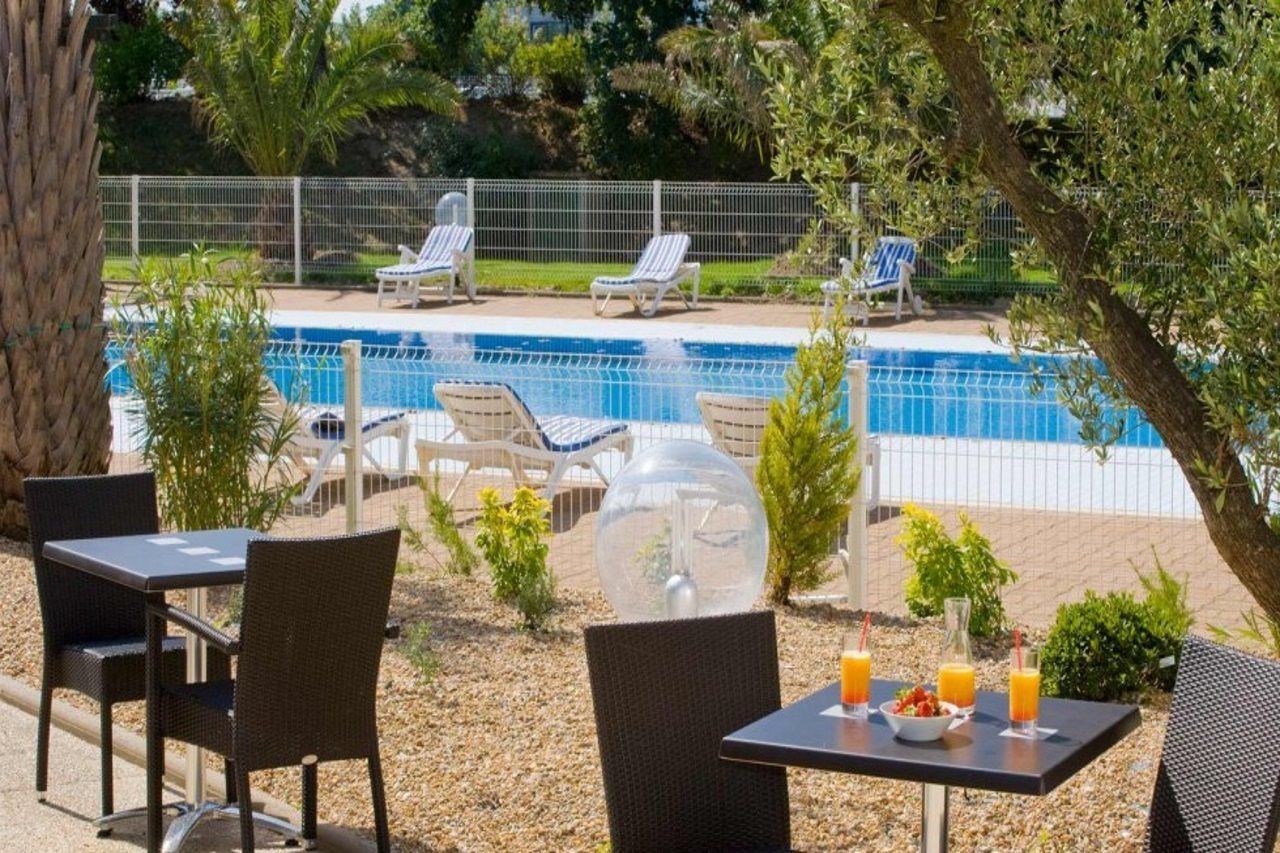 Hotel Oceania Nantes Aeroport Бугене Экстерьер фото