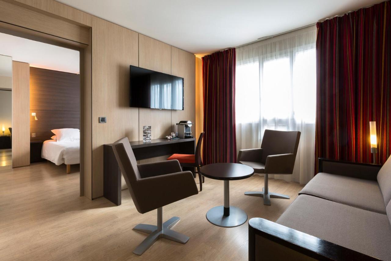 Hotel Oceania Nantes Aeroport Бугене Экстерьер фото